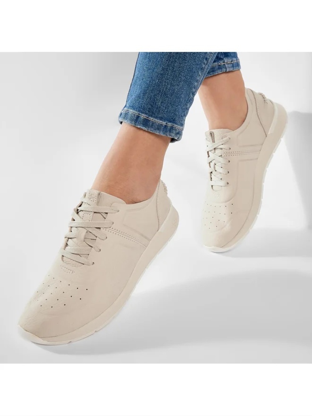 UGG Womens Leather Adaleen Beige Sneaker SZ 9 Versatile Neutral Comfort Lace Up